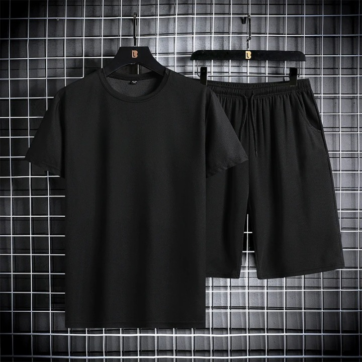 (Aanbieding) T-shirt + Gratis shortset